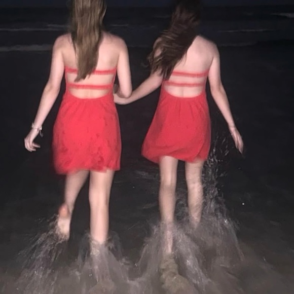 Dresses & Skirts - Red Strapless Beach Dress